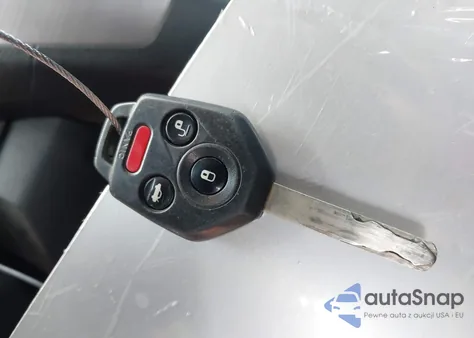 2013 Subaru Legacy 2.5I Premium из США, поврежденный, VIN 4S3BMCC69D3031945